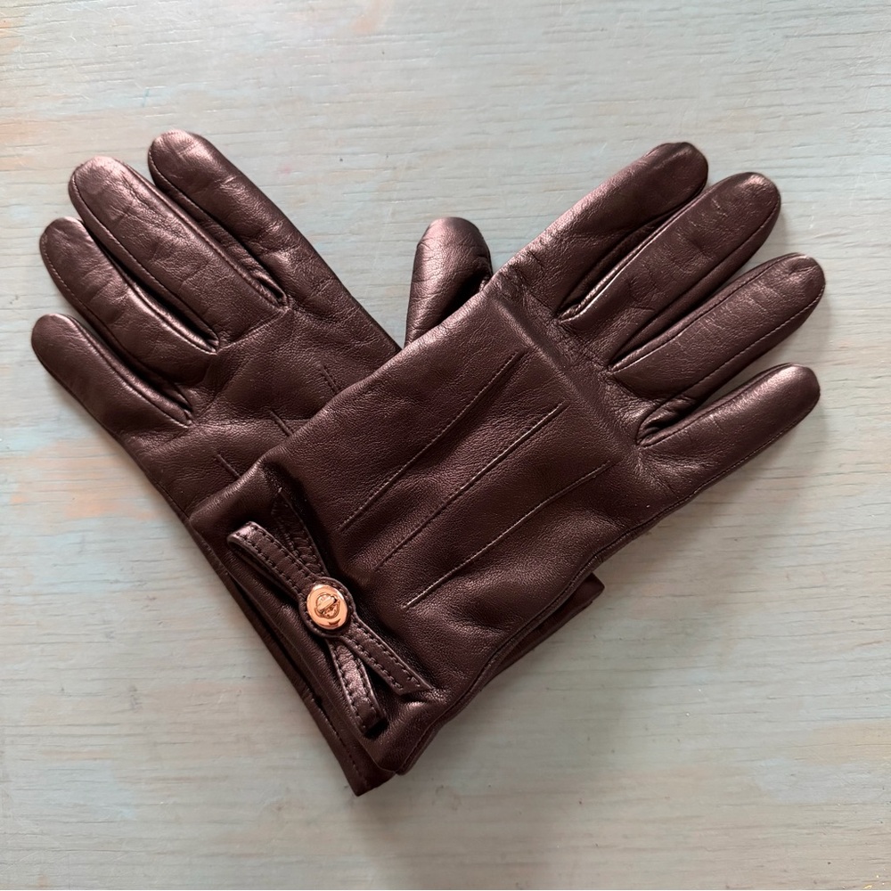 EUC Coach size 7 women’s gloves. Worn once for an elegant cold weather event - Picture 6 of 6
